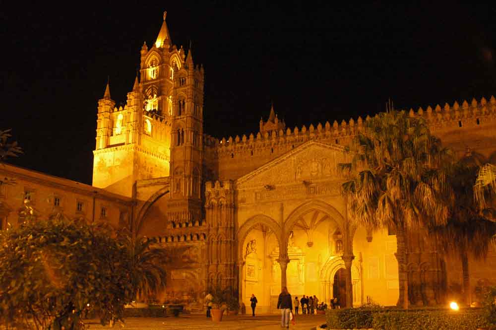 18 - Italia - Sicilia - Palermo - catedral de noche